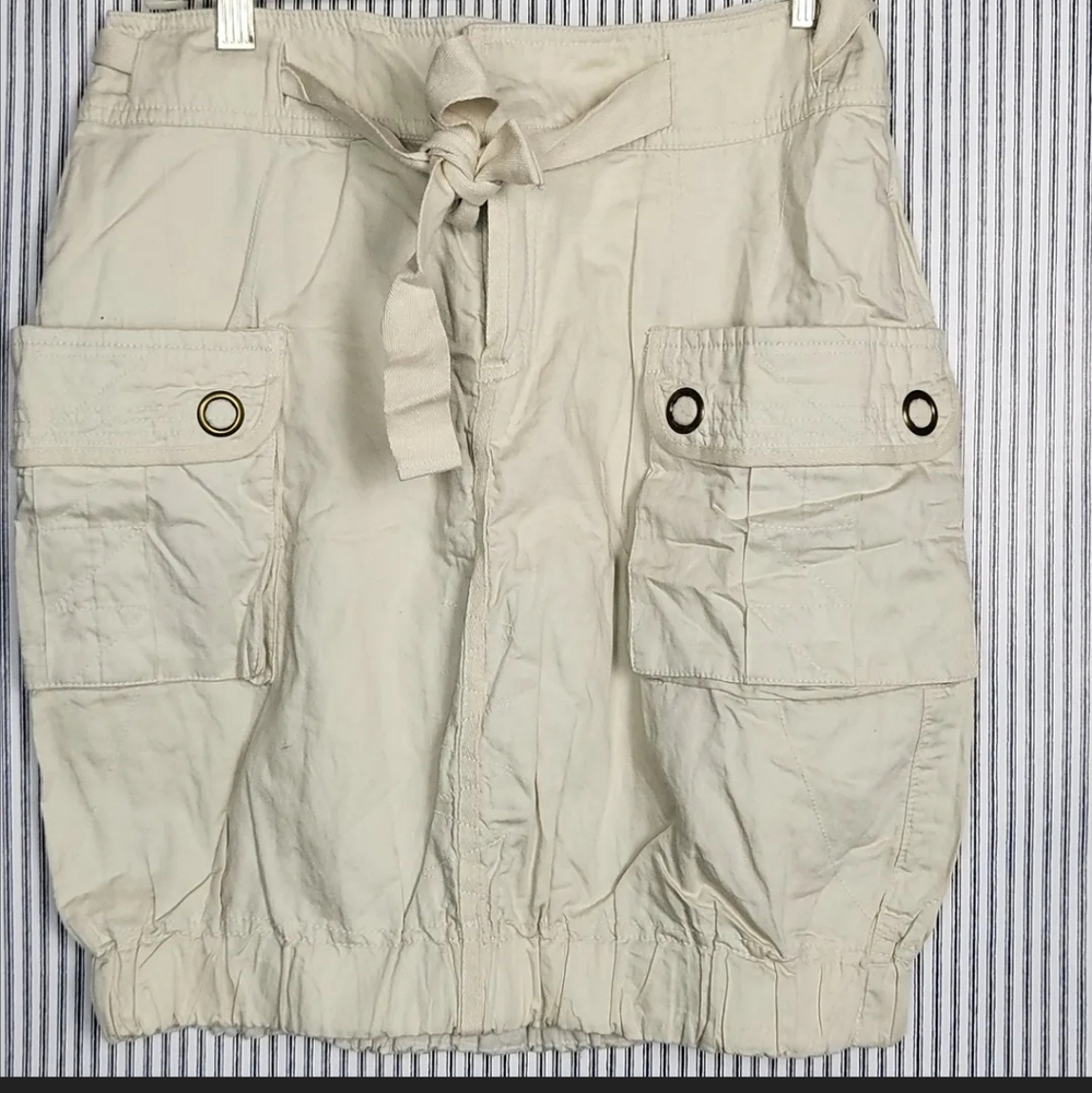 H&M DIVIDED Cargo Off White Khaki Style Mini Skirt